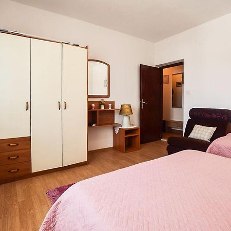 Apartments Ruzica Supetar Exterior foto