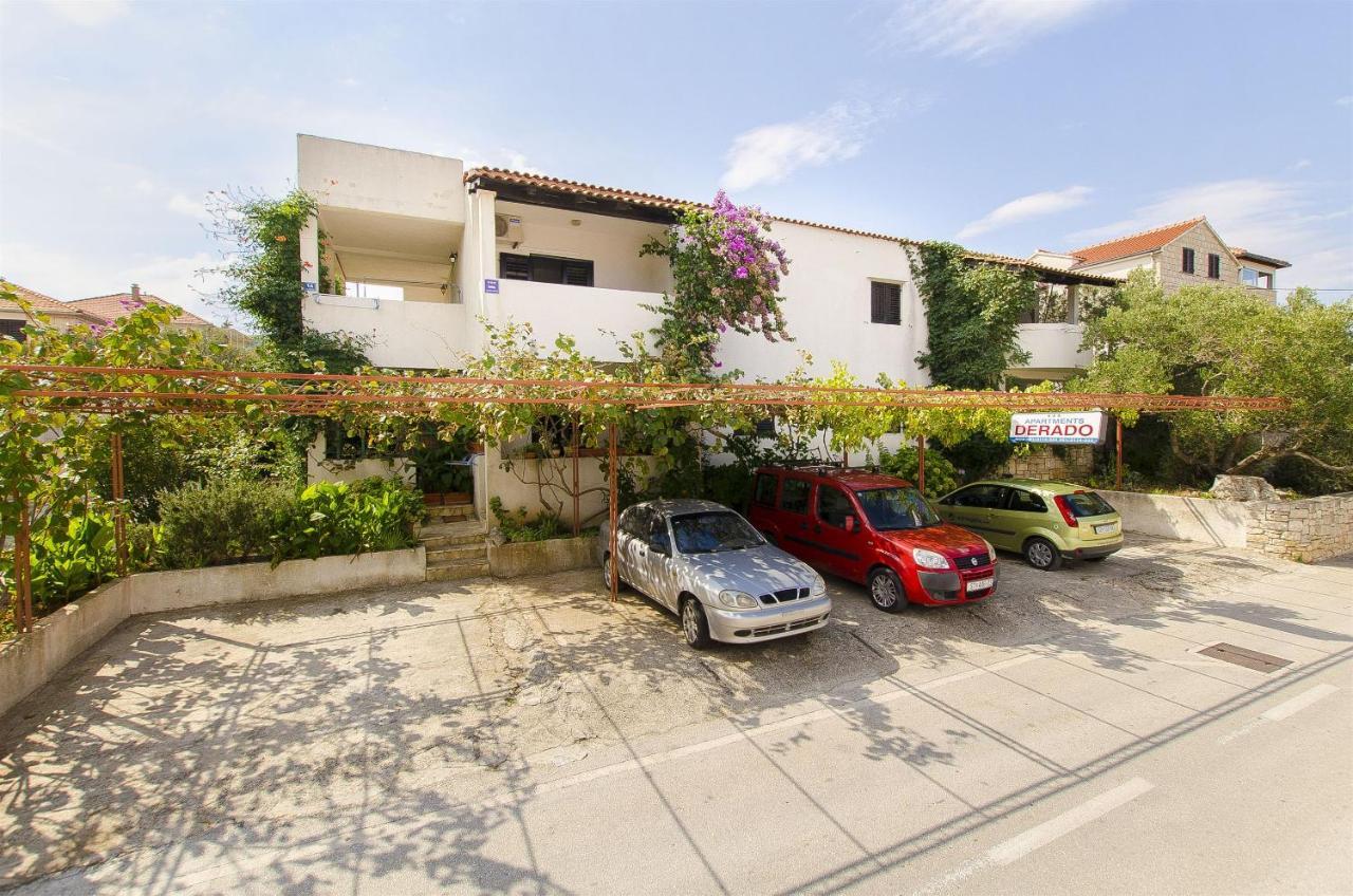 Apartments Ruzica Supetar Exterior foto