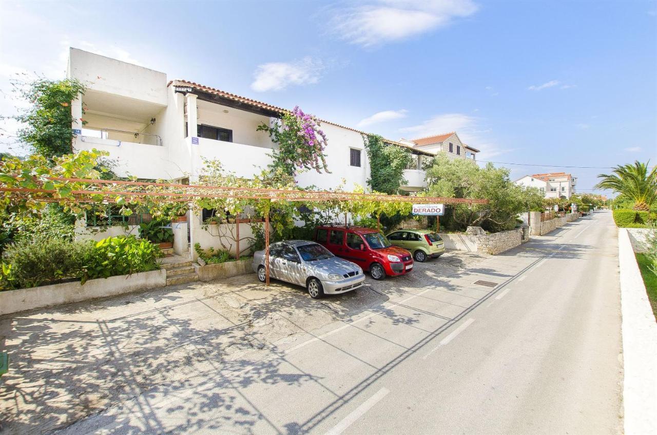 Apartments Ruzica Supetar Exterior foto