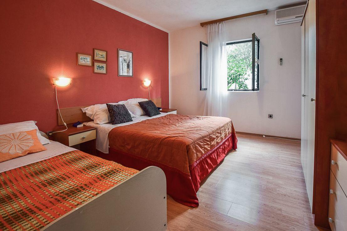 Apartments Ruzica Supetar Exterior foto